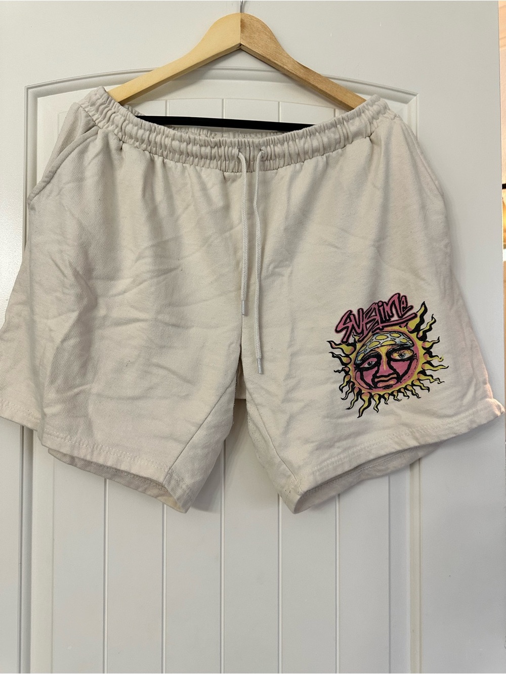 Sublime Cream Graphic Sun Logo Knit Shorts Size XL
